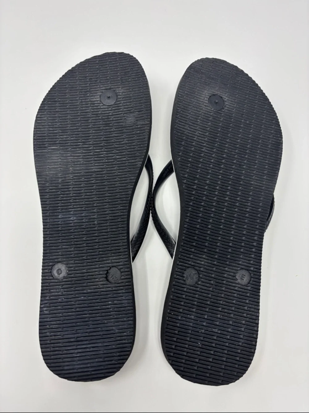 Havaianas | Black Tropical Motif Flip Flops 11/12‎ 43/44